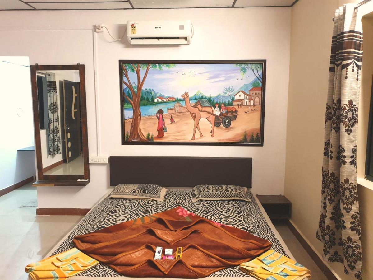 The Wilds Villa Gir Jungle Stay With Swimming Pool Sasan Gir Bagian luar foto
