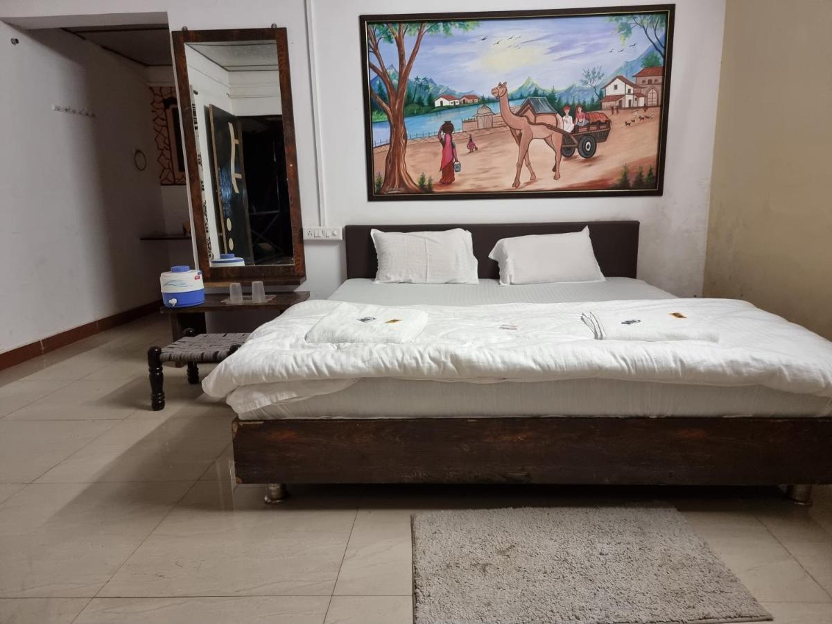 The Wilds Villa Gir Jungle Stay With Swimming Pool Sasan Gir Bagian luar foto